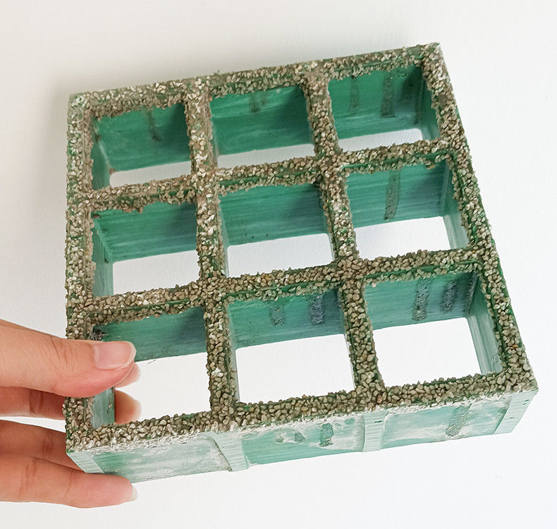 ขนาดที่กําหนดเอง FRP Grating เพื่อสร้างบันไดความปลอดภัยและพื้นที่เดิน