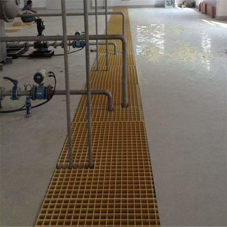โรงงานเคลือบไฟฟ้าใช้ 38*38*30mm FRP Grating ขนาดและสีที่กําหนดเอง